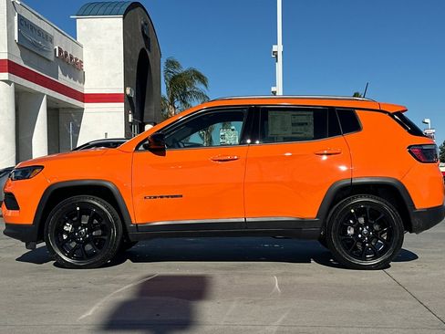 New 2026 Jeep Compass Latitude image 3