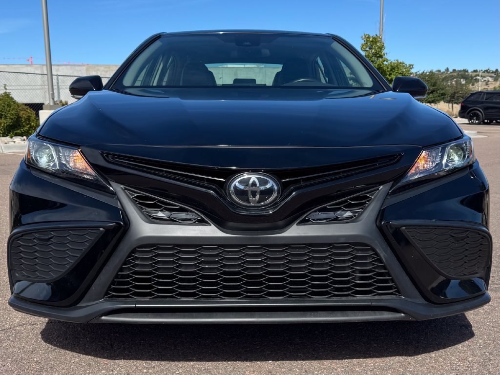 Used 2024 Toyota Camry SE AWD/4WD image 2