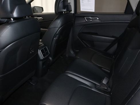 Used 2024 Kia Sportage EX AWD/4WD image 22