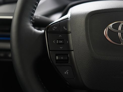 Used 2026 Toyota Prius AWD image 25