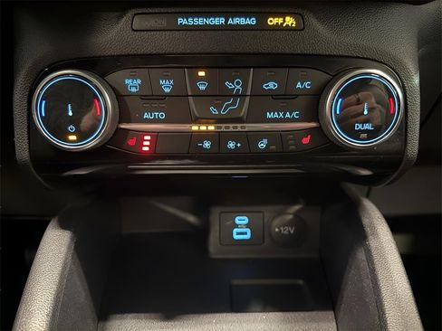 Certified 2022 Ford Escape SEL image 21