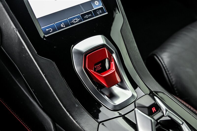 Used 2020 Lamborghini Huracan EVO RWD image 28