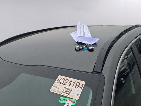 Used 2025 Kia Niro Wind w/ Wind Preserve Package FWD image 25