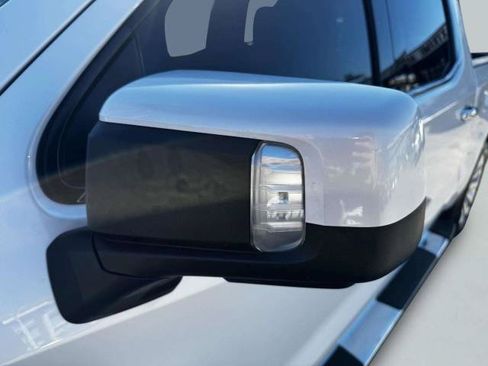 Used 2021 Chevrolet Silverado 1500 High Country w/ Technology Package RWD image 14