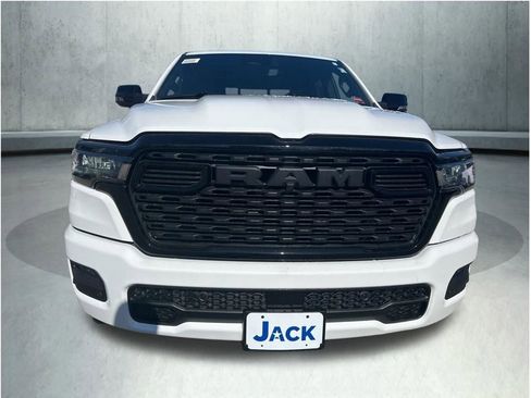 New 2026 RAM 1500 Big Horn AWD/4WD image 10