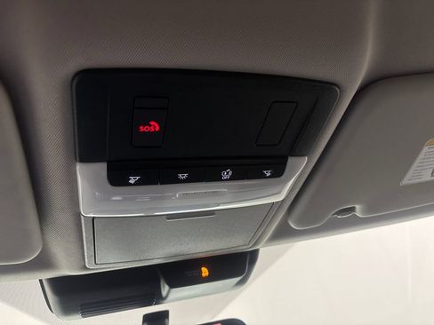 Used 2024 Mitsubishi Outlander SE FWD image 34