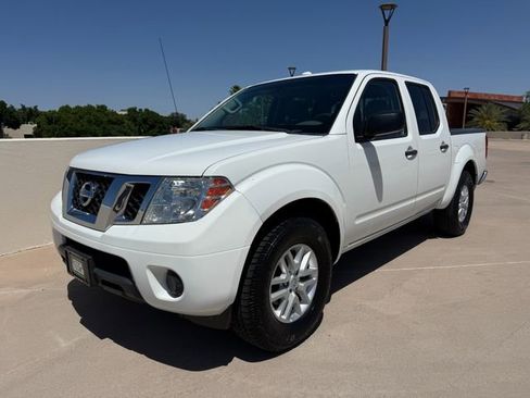 Used 2018 Nissan Frontier SV RWD image 4