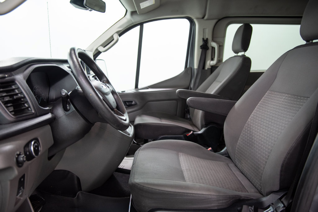 Used 2021 Ford Transit 350 XLT RWD image 4