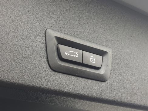 Used 2025 BMW X3 M50 w/ Premium Package image 9