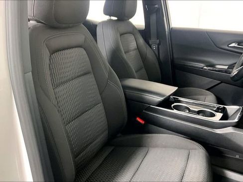 Used 2025 Chevrolet Equinox LT FWD image 7