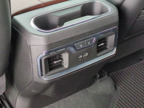 Used 2025 GMC Sierra 2500 Denali Ultimate AWD/4WD image 40