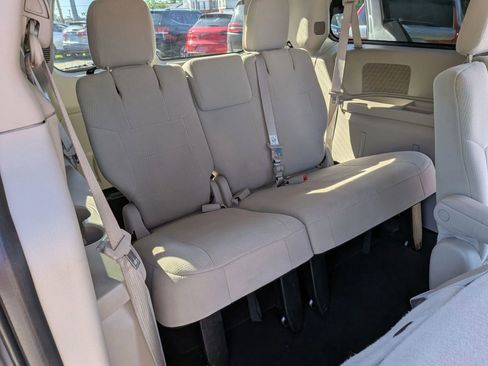 Used 2012 Dodge Grand Caravan SE FWD image 34