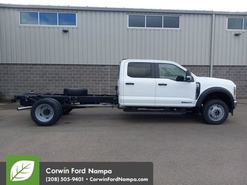 New 2026 Ford F550 4x4 Crew Cab image 2