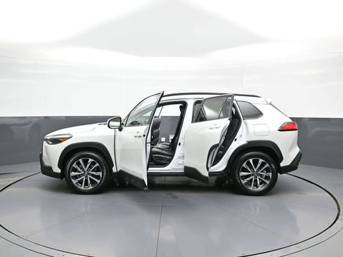 Certified 2023 Toyota Corolla Cross XLE w/ Convenience Package AWD/4WD image 43