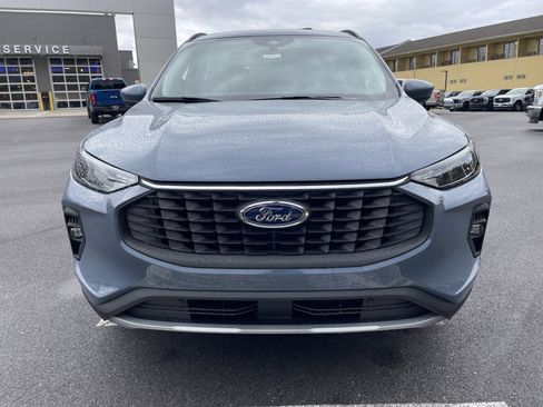 New 2026 Ford Escape SE image 2