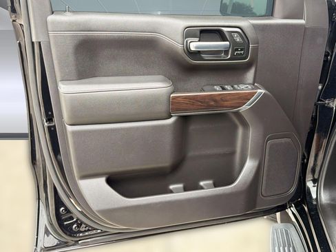 Used 2020 GMC Sierra 1500 SLT RWD image 13