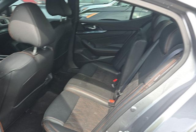 Used 2023 Nissan Maxima SR w/ Sport Mat Group FWD image 11