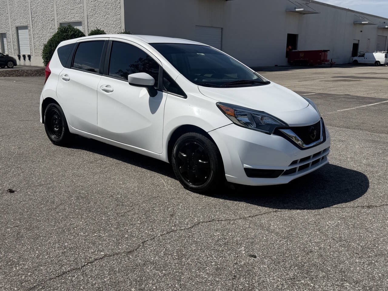 Used 2017 Nissan Versa Note SV FWD image 5