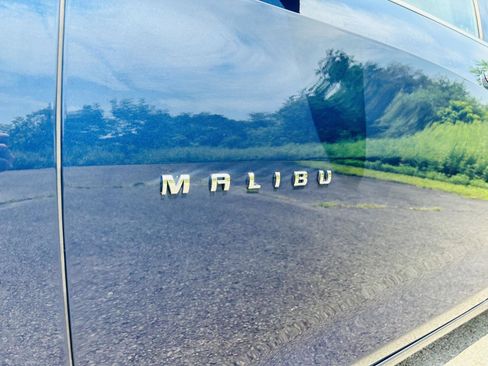 Used 2021 Chevrolet Malibu Premier image 19