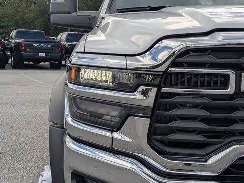 New 2026 RAM 5500 Tradesman w/ Chrome Appearance Group AWD/4WD image 9