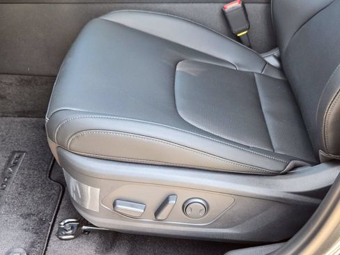 New 2026 Kia Sportage EX FWD image 18