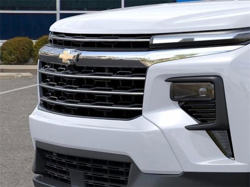 New 2026 Chevrolet Traverse LT w/ Sun and Wheel Package image 13