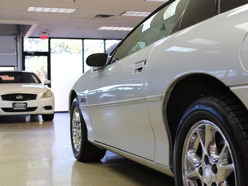 Used 2002 Chevrolet Camaro Z28 w/ Preferred Equipment Group 2 image 21