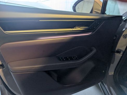 Used 2025 Porsche Macan Electric image 46