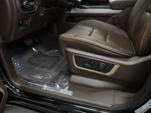 Used 2025 RAM 1500 Limited AWD/4WD image 44