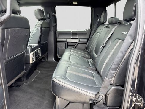 Certified 2019 Ford F450 Platinum w/ Platinum Ultimate Package AWD/4WD image 24
