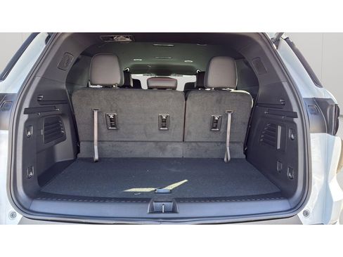 New 2026 Chevrolet Traverse Z71 w/ Driver Confidence Package image 19