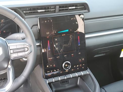 New 2027 GMC Terrain Elevation w/ Elevation Premium Package FWD image 25