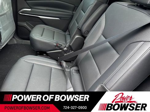 New 2026 Chevrolet Traverse LT w/ Sun and Wheel Package AWD/4WD image 5