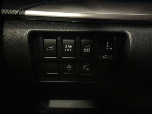 Used 2023 Subaru Forester Premium image 30