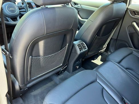 Used 2018 Audi Q3 2.0T Premium Plus w/ Premium Plus Package AWD/4WD image 32