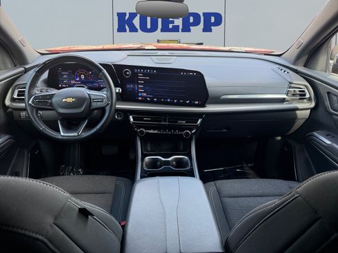 Used 2024 Chevrolet Traverse LT w/ Enhanced Driving Package FWD image 12