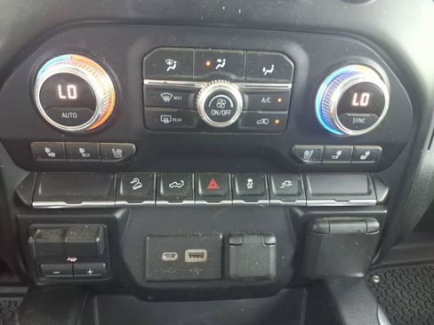 Used 2021 GMC Sierra 2500 AT4 w/ Gooseneck/5TH Wheel Package AWD/4WD image 24