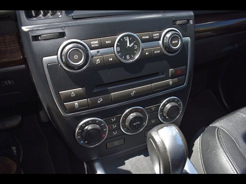 Used 2014 Land Rover LR2 AWD/4WD image 11