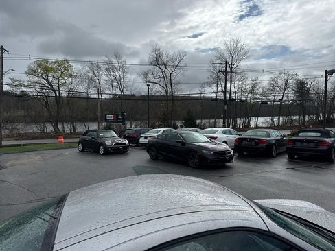 Used 2001 Porsche 911 Carrera 4 image 35