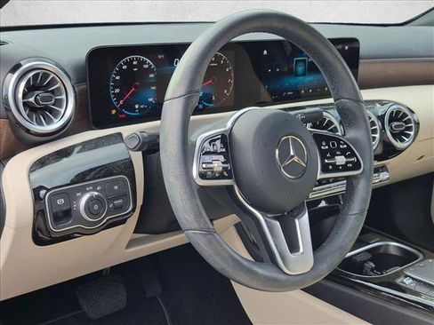 Certified 2022 Mercedes-Benz A 220 image 3