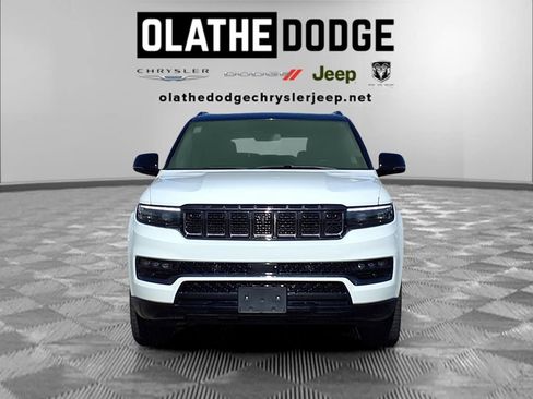Used 2024 Jeep Grand Wagoneer L Series II w/ Quick Order Packagew 28T AWD/4WD image 33