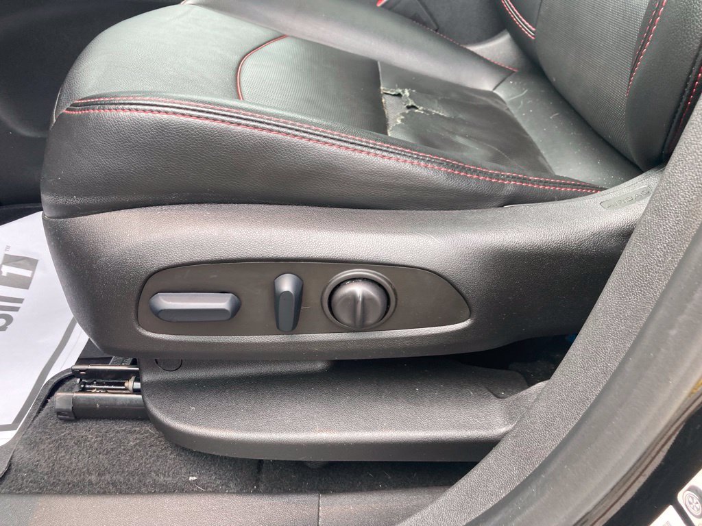 Used 2023 Chevrolet Equinox RS w/ RS Leather Package AWD/4WD image 5
