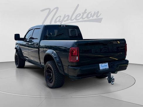 Used 2025 RAM 2500 Laramie AWD/4WD image 6