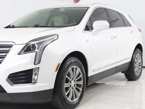 Used 2017 Cadillac XT5 Luxury w/ Driver Awareness Package image 52