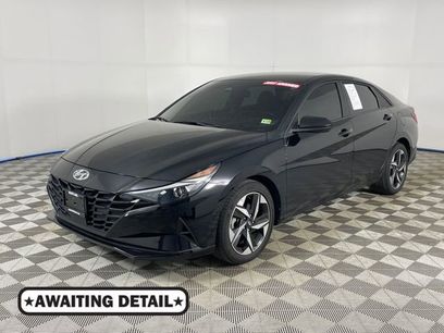 Used 2023 Hyundai Elantra SEL w/ Convenience Package