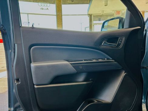 Used 2019 Chevrolet Colorado Z71 AWD/4WD image 28