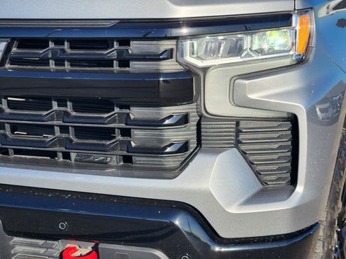 Used 2024 Chevrolet Silverado 1500 LT Trail Boss w/ LT Trail Boss Premium Package AWD/4WD image 8