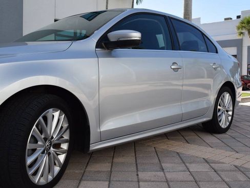 Used 2013 Volkswagen Jetta TDI FWD image 17