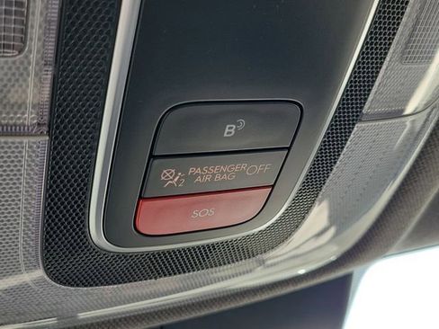 Used 2025 Hyundai Elantra SEL FWD image 18