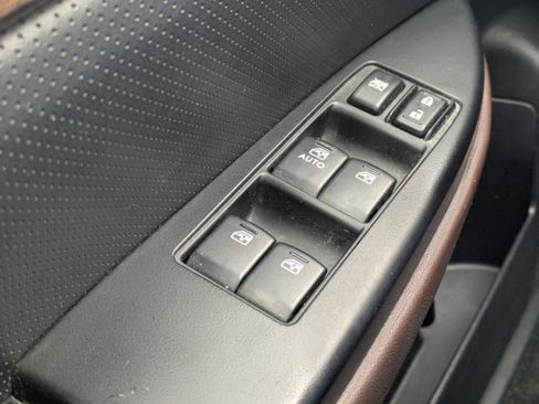 Used 2014 Subaru Outback 2.5i Limited image 23